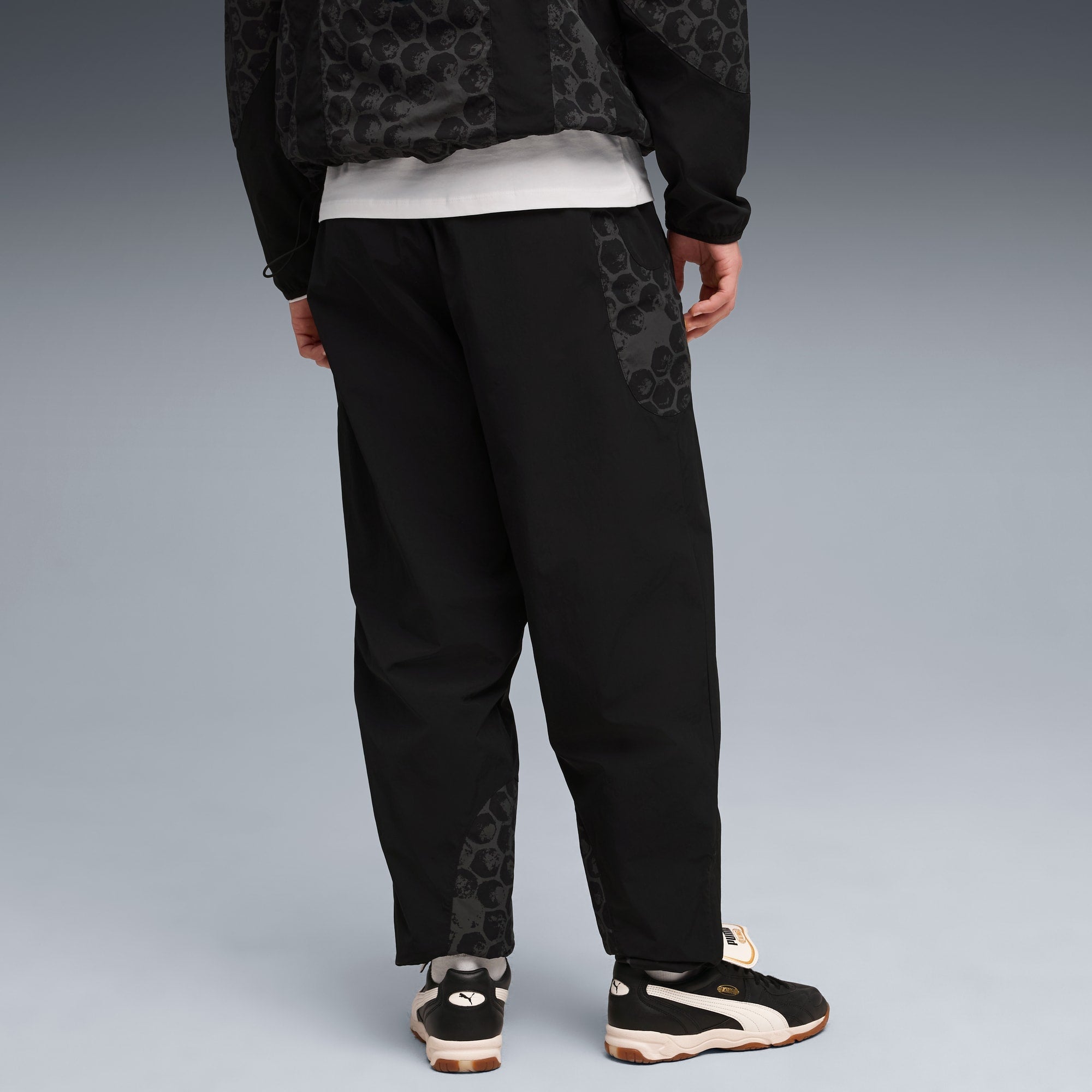 BVB Dortmund TRAVEL PANT [PUMA Black/Faster Yellow]